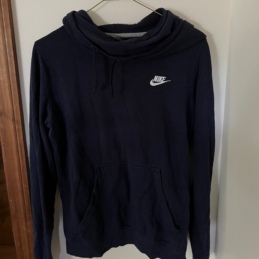 nike women's hoodie